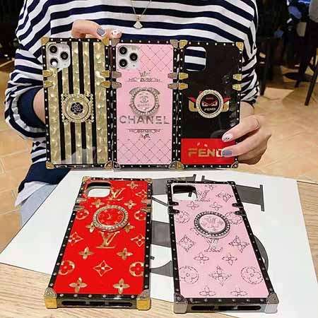 Chanelケースアイフォーン7ブラケット付き