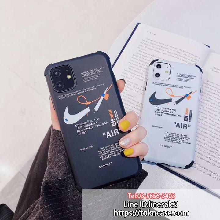 Nike iphone11ケース