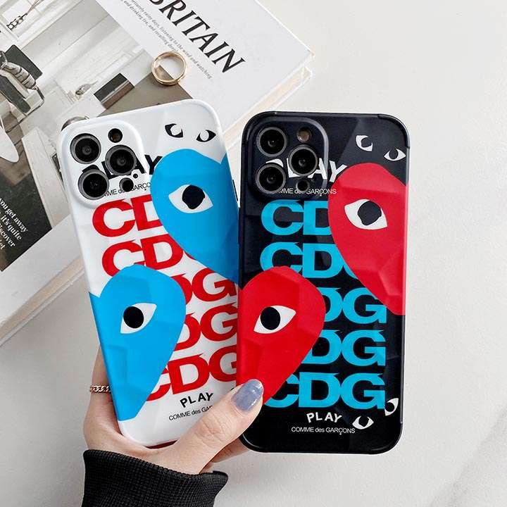 Comme des Garçons iPhone 8シンプル風カバー